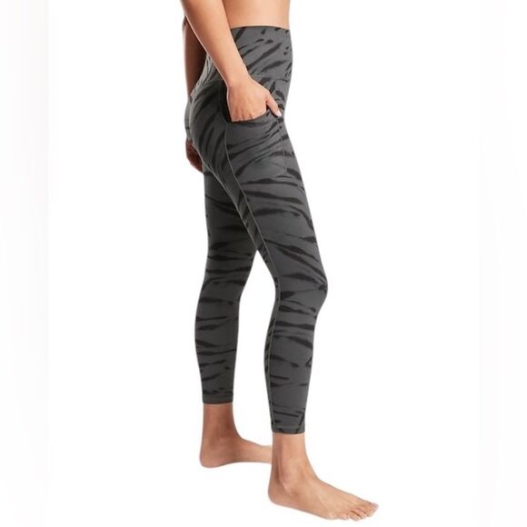 Athleta Salutation Stash Pocket Leggings Small - Picture 1 of 11